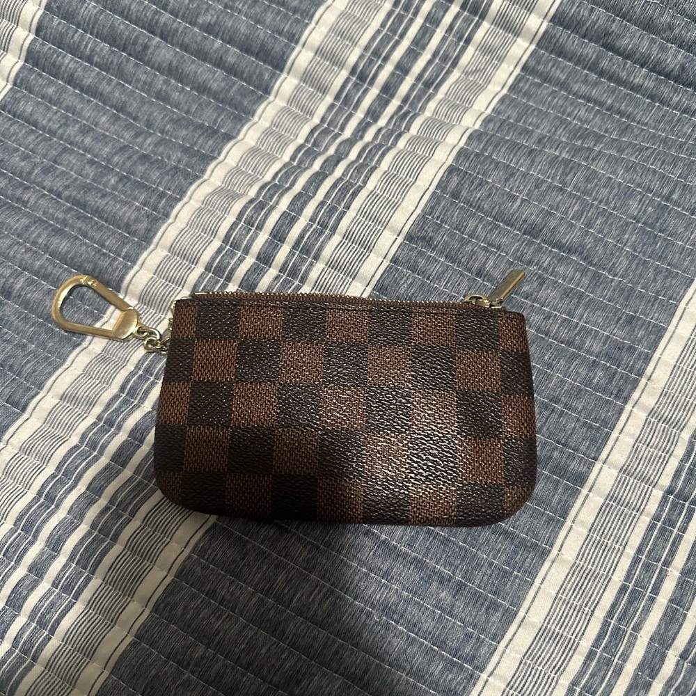 Daisy Rose Checkered Brown Key Pouch